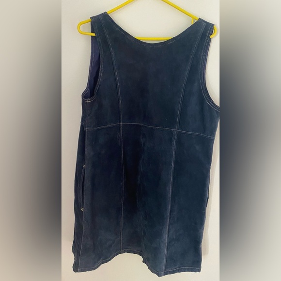 Dress from Tristan and Iseut suede with buttons - Picture 2 of 5